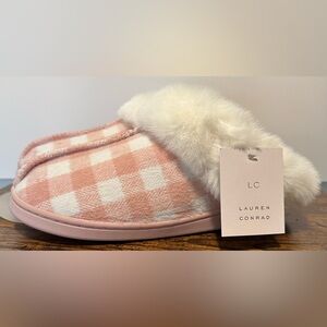 Lauren Conrad Women’s Pink/White Plaid Faux Fur Lined Slippers NWT Size …